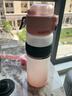 颯望德國帶噴霧tritan材質(zhì)食品級防干燥運(yùn)動水瓶網(wǎng)紅高顏值式水壺 600ML 粉色+清洗包 1ml 噴霧+提繩+雙飲 可以裝開水 曬單實(shí)拍圖
