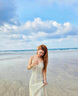 皓娥 法式V領(lǐng)蕾絲吊帶連衣裙子女夏季度假風(fēng)沙灘裙子氣質(zhì)收腰初戀長裙 杏色【含內(nèi)襯拉鏈】 M 曬單實(shí)拍圖