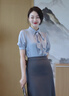 法舒琳藍色套裝女短袖夏職業(yè)正裝教師穿搭公務員服裝事業(yè)編面試套裝 藍色蝴蝶結上衣+灰色直筒裙【套 M 建議92-105斤 曬單實拍圖