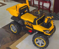 WORK BABY兒童電動(dòng)挖掘機(jī)可坐雙人玩具車挖土機(jī)大號(hào)鉤機(jī)男孩女孩寶寶工程車 黃【帶遙控】電動(dòng)挖臂+翻斗 電力驅(qū)動(dòng) 曬單實(shí)拍圖