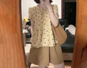 鹿依檸休閑褲女裝套裝2025夏季新款韓系減齡甜美風(fēng)小飛袖娃娃衫闊腿短褲 上衣+短褲 S 曬單實(shí)拍圖