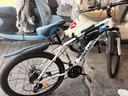 百士盾山地車(chē)自行車(chē)成人學(xué)生車(chē)公路變速越野單車(chē)賽車(chē)碟剎26寸青少年男女 【豪華版】防滑輻條輪-白藍色 26寸21速/身高160-180/ 曬單實(shí)拍圖