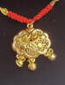 中國黃金（CHINA GOLD）黃金小金鎖福字項鏈女足金長命鎖嬰兒寶寶平安鎖鈴鐺吊墜周歲禮物 長命鎖項鏈 約1.6g【配紅繩】 曬單實拍圖