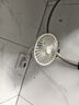 獅奧利興廚房電風(fēng)扇迷你壁掛插墻小風(fēng)扇帶罩子出租房廁所專(zhuān)用插座電扇學(xué)生宿舍床頭送風(fēng)大風(fēng)力萬(wàn)向小旋風(fēng) 五扇葉插座風(fēng)扇【贈香薰】 三插一體丨超大風(fēng)力丨萬(wàn)向調節 曬單實(shí)拍圖