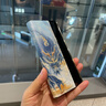 愛絢國潮貔貅適用華為matext手機殼三折疊屏mateXT非凡大師保護套腕帶支架翻蓋全包邊框新款男高級磁吸 東方美學*腕帶支架殼*燙金浮雕【納財貔貅】智能視窗 華為 Mate XT 曬單實拍圖