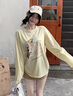衣品元韓系圓領(lǐng)罩衫女士長(cháng)袖奶油黃小狗2025早秋新款趣味涂鴉慵懶風(fēng)上衣 淡黃色 M (80-100斤) 曬單實(shí)拍圖