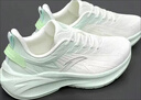 安踏葉子5丨輕質(zhì)厚底跑步鞋女鞋輕便回彈減震耐磨增高運動(dòng)鞋 曬單實(shí)拍圖