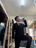 羅蒙西服套裝男士商務(wù)修身西裝男職業(yè)正裝小西服新郎伴郎結(jié)婚禮服外套 黑色雙扣【西服+西褲+襯衫】 XL /175【115-130斤】+7件禮品 曬單實拍圖