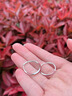 紅線(xiàn)莫比烏斯環(huán)情侶對戒999純銀一對幾何戒指可調節刻字紀念禮物 S999對戒【蝴蝶結禮盒】  免費刻字 曬單實(shí)拍圖