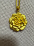 周大生（CHOW TAI SENG）黃金吊墜牡丹花掛墜玫瑰花櫻花七夕禮物送女友 國(guó)色牡丹4.35g 曬單實(shí)拍圖