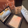 NARS【七夕限定】「極晝」粉嫩大白餅10g 散粉五花肉粉餅蜜粉定妝禮物 曬單實拍圖