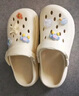 名創(chuàng)優(yōu)品（MINISO）洞洞鞋男女夏季外穿涼鞋防滑厚底踩屎感包頭涼拖鞋 卡其+海洋星星 曬單實(shí)拍圖