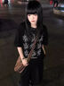 哈魯?shù)霞兠薅绦銽恤女2025夏秋新款爆款小眾設(shè)計(jì)感寬松美式潮牌半袖上衣 黑色 L （95-120斤） 曬單實(shí)拍圖