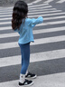 moonkids童裝女童連帽外套2025春秋新款長(cháng)袖兒童運動(dòng)軟殼衛衣開(kāi)衫短上衣 10188藍色運動(dòng)衣 120 cm 曬單實(shí)拍圖