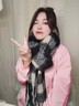 CharisKitty小c&k圍巾女秋冬季2025新款韓系氛圍感披肩保暖格子圍脖生日禮物 CK圍巾-黑灰色【限定禮盒包裝】 曬單實拍圖