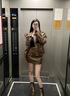 兔芊2025春秋新款女皮衣套裝韓版設計感復古機車(chē)服pu皮衣外套包臀半身 皮裙+皮外套[兩件套] 均碼 M 曬單實(shí)拍圖