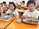 京東京造 飯盒 上班族316L不銹鋼餐盒小學(xué)生可微波爐2L 配筷勺+保溫袋 曬單實(shí)拍圖