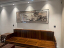 涵軒新中式客廳裝飾畫(huà)沙發(fā)背景墻壁畫(huà)辦公室書(shū)房高檔大氣山水字畫(huà)掛畫(huà) JD31029海納百川 大120*40+小90*30 （搭1.5米沙發(fā) 經(jīng)典黑框 質(zhì)感油畫(huà)布+加厚鋁合金外框不反光 曬單實(shí)拍圖