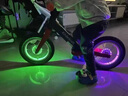 自行車(chē)花鼓燈平衡車(chē)燈兒童夜行燈自行車(chē)燈夜行燈塑料風(fēng)火輪彩燈 【彩色】自動(dòng)款1個(gè)裝 【免手開(kāi)啟 自動(dòng)啟?！?曬單實(shí)拍圖