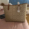 蔻馳（COACH）【品牌直供】女士CITY 33經(jīng)典標(biāo)志大號托特包單肩包CV976IMXHE 曬單實(shí)拍圖