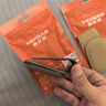 梅薩斯（MIXSAS）車載眼鏡夾 汽車內(nèi)遮陽板墨鏡太陽鏡磁吸夾多功能卡片名片收納夾 【灰色】磁吸多功能車載眼鏡夾 曬單實拍圖