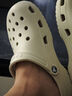 卡駱馳（crocs）經(jīng)典Clog男女洞洞鞋一腳蹬沙灘鞋 CR10001-2Y2  39 （39-40）  曬單實拍圖
