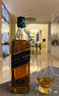 尊尼獲加（JOHNNIE WALKER）洋酒 12年黑方黑牌500ml 蘇格蘭調(diào)和型威士忌無(wú)盒 曬單實(shí)拍圖