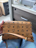 MCM【正品保證】 TRACY 中號單肩斜挎包鏈條包信封包女包 干邑色 曬單實(shí)拍圖