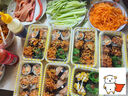 Vinland一次性壽司打包盒春游野餐便當(dāng)飯餐盒水果盒子專(zhuān)用食品級(jí)甜品蛋糕 黃色 長(zhǎng)方形+正方形 各10套 大吉大利雞貼 曬單實(shí)拍圖