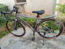 飛鴿（FLYING PIGEON）公路車(chē)自行車(chē)成人男女士破風(fēng)跑車(chē)大中小學(xué)生車(chē)青少年騎行賽單車(chē) 黑馬鋼架-公路把-碟剎 灰色 470mm 適合160-185cm 24速入門(mén)版 曬單實(shí)拍圖