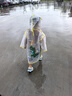 牧萌兒童雨衣男童女童全身防水雨披幼兒園寶寶小學(xué)生斗篷式可愛雨具 黃色【小恐龍雨衣】 S（建議90-105cm） 曬單實(shí)拍圖