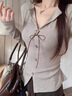 蘇雨薇老錢風(fēng)百搭蝴蝶結(jié)V領(lǐng)長袖T恤女孩秋季修身顯瘦打底衫收腰內(nèi)搭上衣 卡其色【關(guān)注店鋪-送運(yùn)費(fèi)險(xiǎn)】 S （80-95斤） 曬單實(shí)拍圖