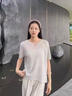 Markos純色V領(lǐng)短袖t恤女夏季2025新款打底衫洋氣大碼女裝桑蠶絲針織上衣 米色 L (105-115斤) 曬單實(shí)拍圖