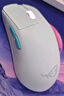 ROG龍鱗ACE AimPoint36k傳感器 無線游戲鼠標(biāo)輕量化54g 藍(lán)牙三模鼠標(biāo)對稱手型RGB燈效月耀白 曬單實(shí)拍圖
