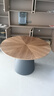 鞏賽 GONG MATCH中古風(fēng)實(shí)木餐桌現代簡(jiǎn)約意式圓形拼花網(wǎng)紅款小戶(hù)型家用圓桌飯桌 【實(shí)木餐桌】單桌+10羊角椅 160cm X160X75cm 曬單實(shí)拍圖