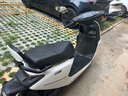 加州豹新款電動(dòng)摩托車(chē)60V72V長(cháng)續航大功率碟剎NFC電動(dòng)車(chē)電動(dòng)摩托車(chē)男女士代步踏板車(chē)電摩機車(chē)兩輪外賣(mài)車(chē) 納米白+雙碟剎+NFC+智能APP+音響 72V26.2A黑金石墨烯技術(shù)電池 曬單實(shí)拍圖