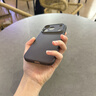 七龍適用于蘋(píng)果17promax手機殼新款17promax鏡頭全包防摔保護套 iphone17pro超薄磨砂高端商務(wù)男士外殼 【透黑色】還原裸機 iPhone 17 Pro Max 曬單實(shí)拍圖
