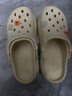 名創(chuàng)優(yōu)品（MINISO）洞洞鞋男女夏季外穿涼鞋防滑厚底踩屎感包頭涼拖鞋 卡其+海洋星星 曬單實(shí)拍圖