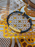 中國(guó)黃金（CHINA GOLD）黃金心經(jīng)手鏈男女轉(zhuǎn)運(yùn)足金彎管手繩本命手繩七夕教師節(jié)禮物送愛人 【今/次日達(dá)】足金心經(jīng)管手鏈 【黑繩】約0.5g 曬單實(shí)拍圖