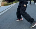 JordanNIKE耐克童裝男童工裝褲春秋兒童休閑運動(dòng)褲 正黑色 160(XL)  曬單實(shí)拍圖