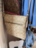 蔻馳（COACH）【品牌直供】女士小號單肩斜挎包淺卡其色/白色CS182 曬單實(shí)拍圖