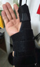 叢峻大拇指根部第一掌骨基底骨折固定護具夾板 手指大拇指骨折固定器 單只【左右通用】 M碼【建議腕圍15CM以上】 曬單實(shí)拍圖
