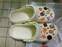 名創(chuàng)優(yōu)品（MINISO）洞洞鞋男女夏季外穿涼鞋防滑厚底踩屎感包頭涼拖鞋 卡其+趣味零食 曬單實(shí)拍圖
