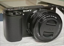 索尼（SONY）ZV-E10 微單數(shù)碼相機(jī) 4K視頻 vlog 直播相機(jī) zv-e10 創(chuàng)意濾鏡 E10L套機(jī) 黑 【贈(zèng) 相機(jī)套+64G卡】 官方標(biāo)配【國(guó)補(bǔ)專享】 曬單實(shí)拍圖