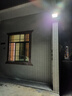 雷士（NVC）太陽能戶外照明燈庭院燈室外燈投光燈光控+遙控1050lm+照約55㎡ 曬單實拍圖