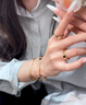 卡家手鐲女love寬窄版寬版滿天星18K玫瑰金簡約百搭輕奢情侶手鐲 寬版4鉆Love手鐲玫瑰金17號(hào) 禮盒包裝 曬單實(shí)拍圖