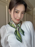 CARNEGIE&KEITH絲巾女100%桑蠶絲小方巾領(lǐng)巾高檔七夕情人禮物媽媽長(zhǎng)輩教師節(jié)禮物 花卉蝴蝶【高級(jí)感禮盒裝】 曬單實(shí)拍圖