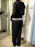 妙奕嘉秋冬糯米運(yùn)動服裝套裝女健身服女跑步服休閑運(yùn)動上衣女褲子衛(wèi)衣 假兩件運(yùn)動套裝【深灰色-上衣+褲子】 L (100-115 斤) 曬單實拍圖