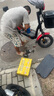 超威（CHILWEE）真A+電動(dòng)車(chē)電池鉛酸石墨烯電瓶適用雅迪愛(ài)瑪臺(tái)鈴小牛大容量蓄電池 48V12AH 以舊換新 【經(jīng)典款】 曬單實(shí)拍圖