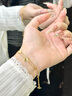 老鳳祥蝴蝶黃金手鏈女款足金手鏈女士生日禮物送女朋友老婆結婚紀念日 仙女蝶足金手鏈+限定久伴鐘愛(ài)禮盒 曬單實(shí)拍圖